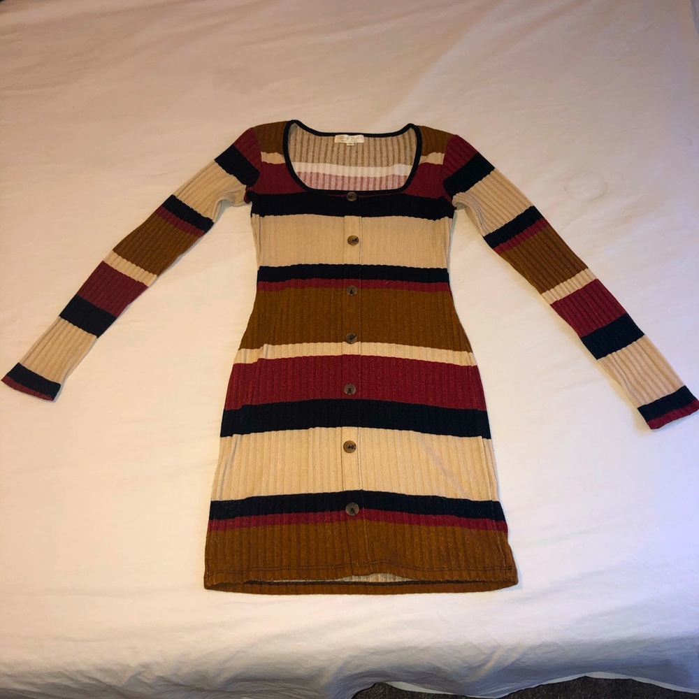 S TIGHT FITTED LONG SLEEVE DRESS